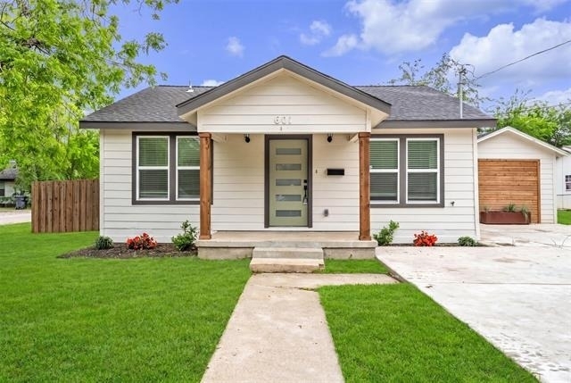 601 Pearson Avenue - Photo 1