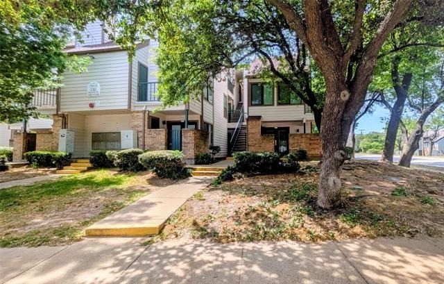 2312 Balsam Drive - Photo 1