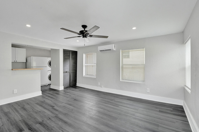 234 Ne 14th Avenue - Photo 1