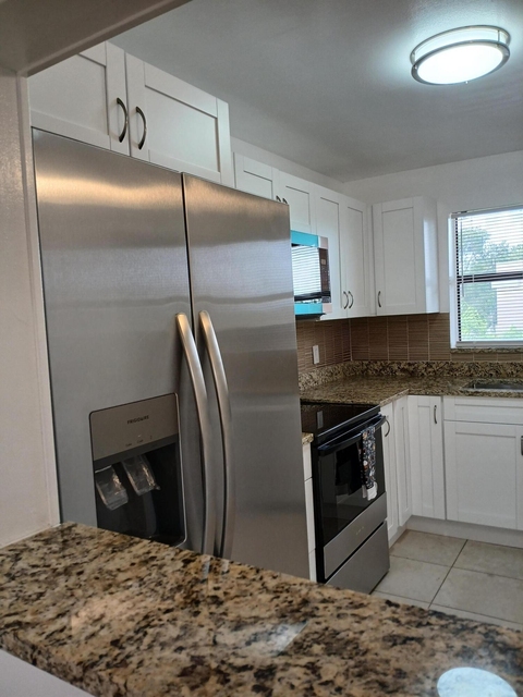 4760 Lucerne Lakes Boulevard W - Photo 1