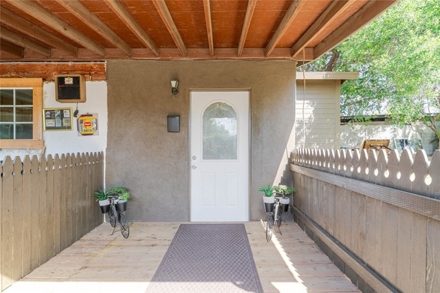 13333 Gladstone Avenue - Photo 1