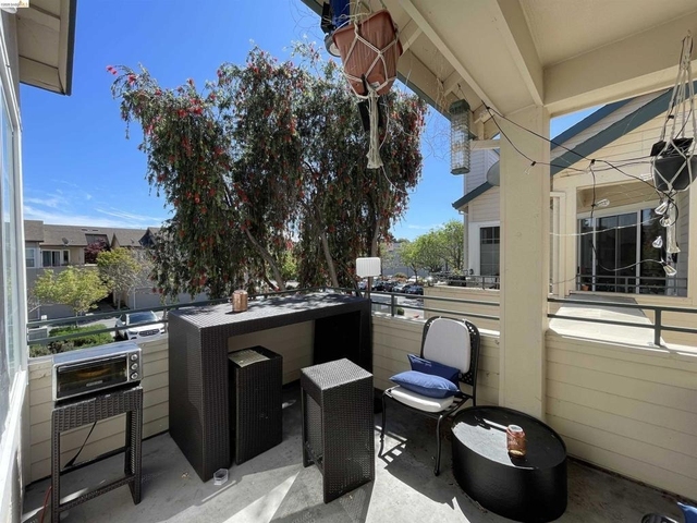2507 Baywood Way - Photo 1