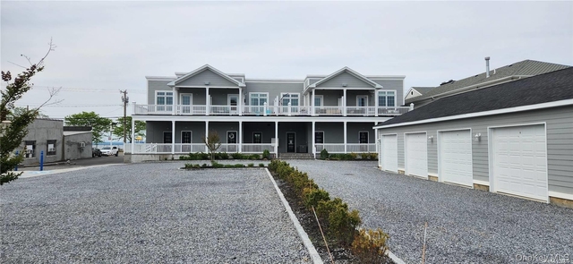 22 Bayville Avenue - Photo 1