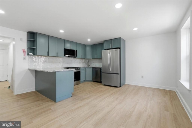 1006 Pine Street - Photo 1