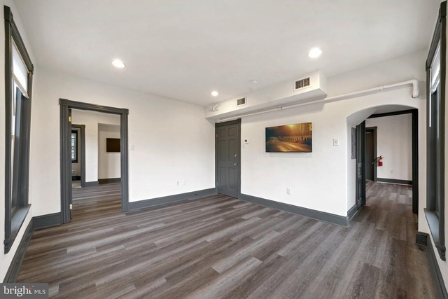 119 S Broad Street - Photo 1