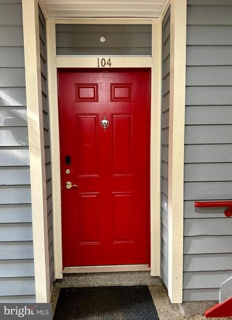 2700 Summerview Way - Photo 1