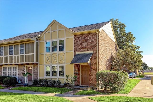 10458 Hammerly Boulevard - Photo 1