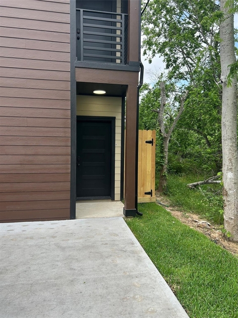 9914 Fillmore - Photo 1