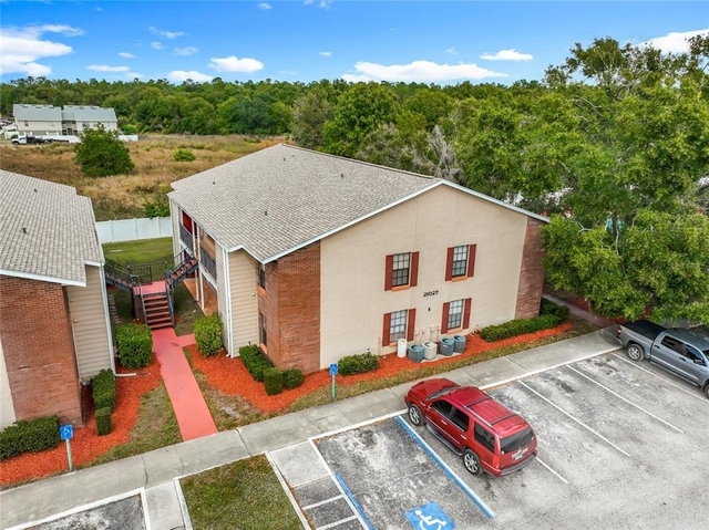 21027 Voyager Boulevard - Photo 1