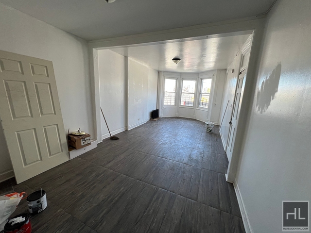 East 182 Street - Photo 1