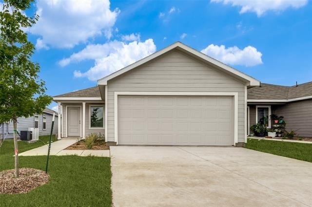 3812 Ontario Way - Photo 1