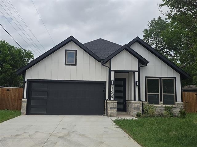 1609 Sharon Street - Photo 1