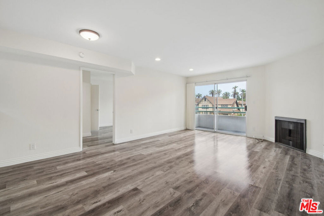 870 Crenshaw Boulevard - Photo 1