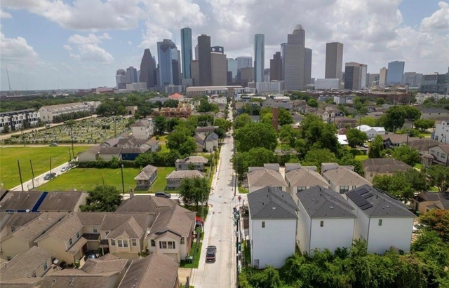 1510 Robin Street - Photo 1