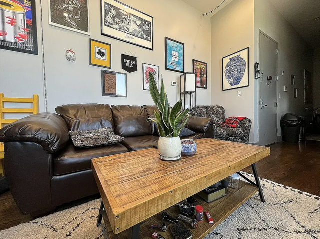 228 Jefferson St - Photo 1