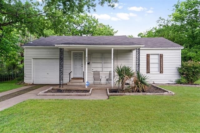 920 N Virginia Street - Photo 1