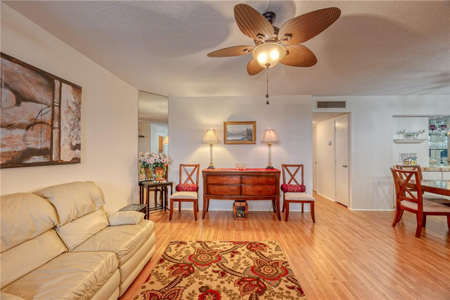 2400 Ne 10th Street - Photo 1