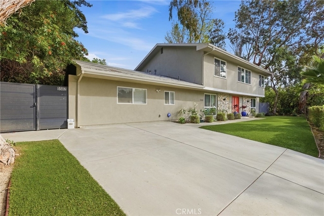 5500 Blanco Avenue - Photo 1