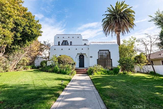710 Adelaide Place - Photo 1