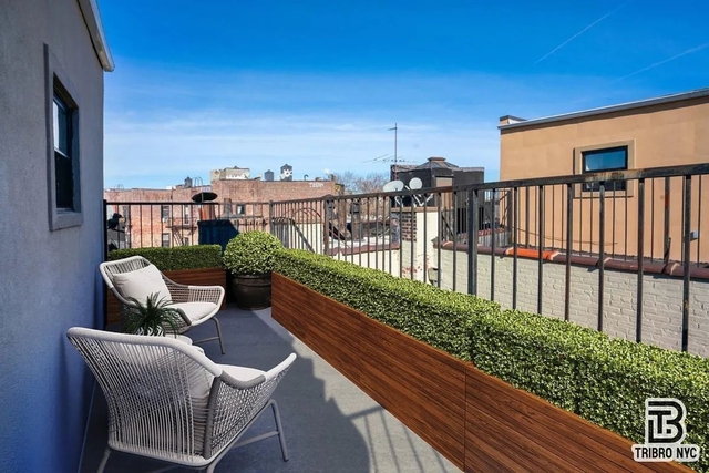 386 E 23rd Street - Photo 1