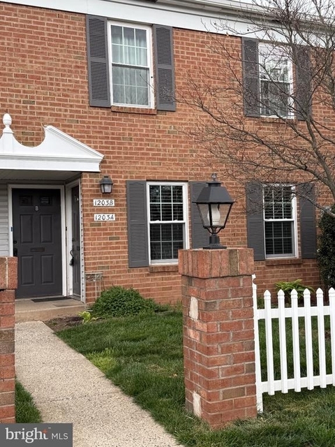 1203 Crosshill Court - Photo 1