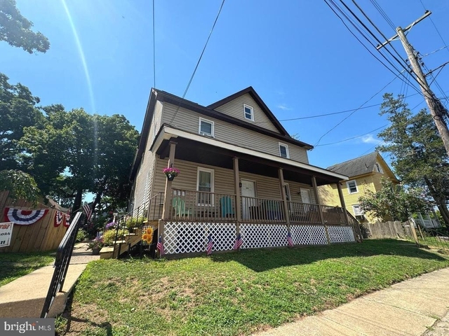 17 Arbutus Avenue - Photo 1
