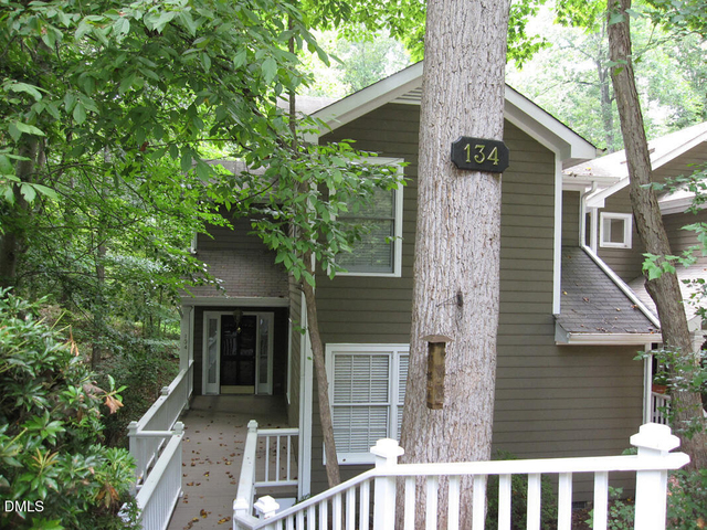 134 Channing Lane - Photo 1