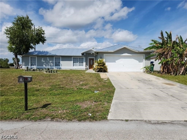 827 Ne 23rd Terrace - Photo 1