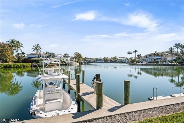 1910 Gulf Shore Boulevard N - Photo 1