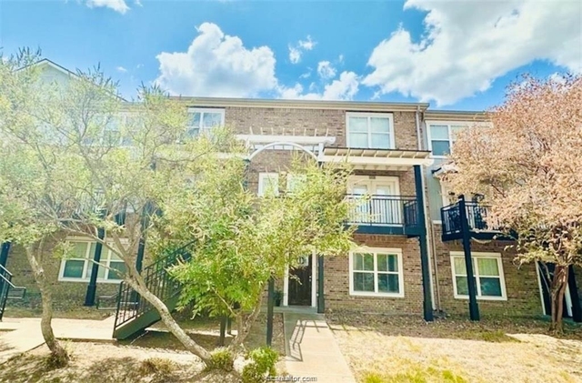 1725 Harvey Mitchell Parkway S - Photo 1