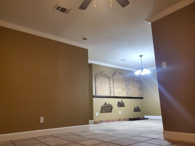 8507 Lorna Street - Photo 1
