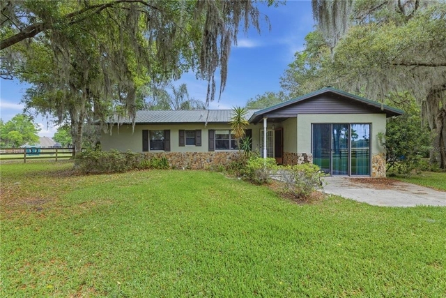 5999 Nw 90th Avenue - Photo 1