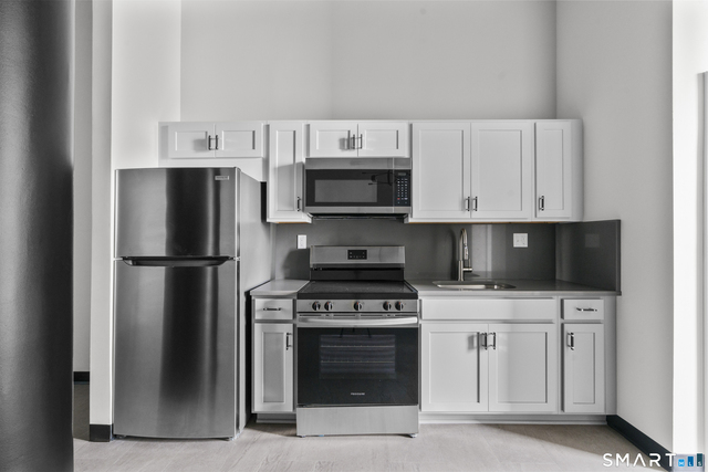 480 Myrtle Street - Photo 1