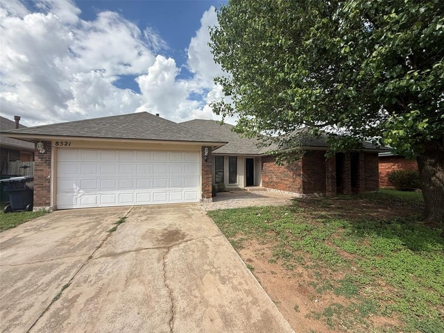 8521 Nw 121st Street - Photo 1