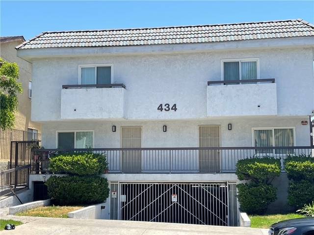 434 E Tujunga Avenue - Photo 1