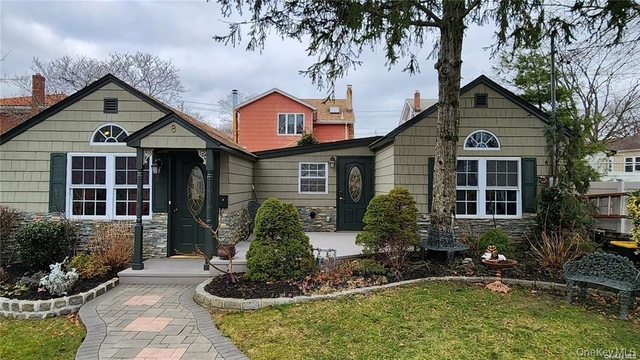 8 Roswell Ave - Photo 1