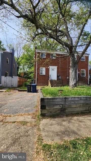 27 Hudson Street - Photo 1