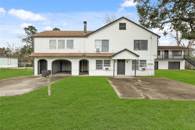 105 W Linney Street - Photo 1