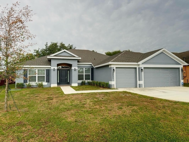 5237 Nw Reba Circle - Photo 1