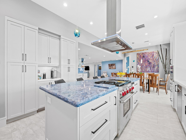 2754 Ne 31st Court - Photo 1