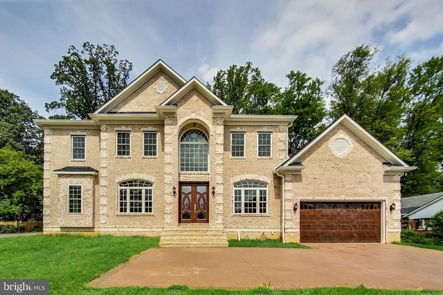 3104 Sleepy Hollow Road - Photo 1