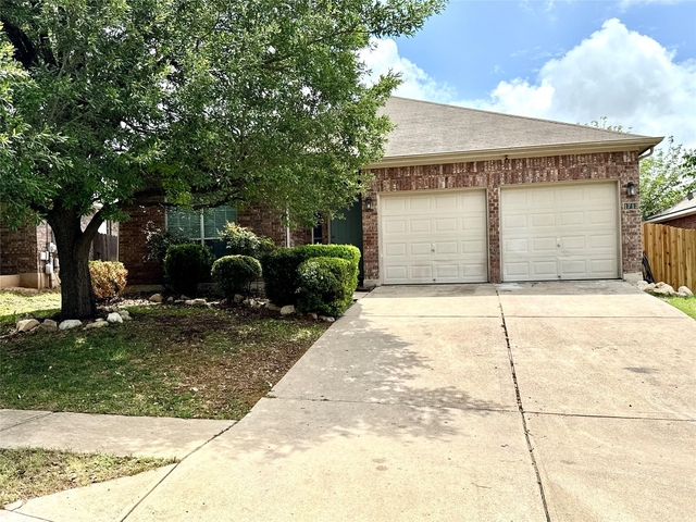 1713 Bowerton Dr - Photo 1