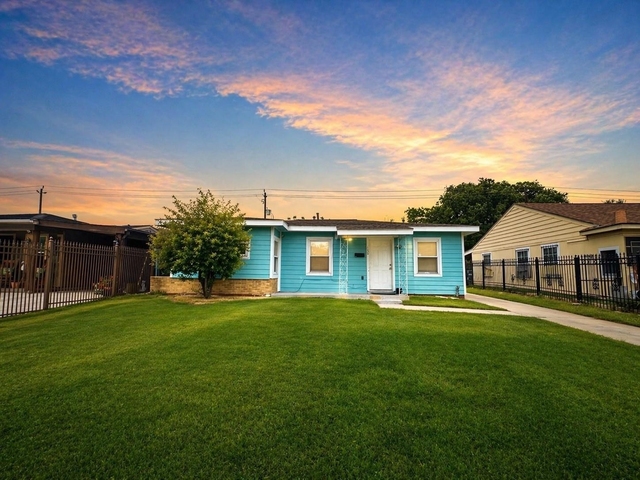 8069 Juliabora Street - Photo 1