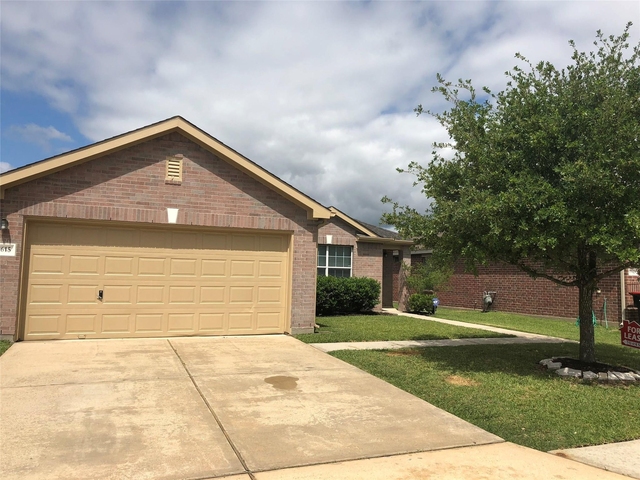 19615 Hollington Drive - Photo 1