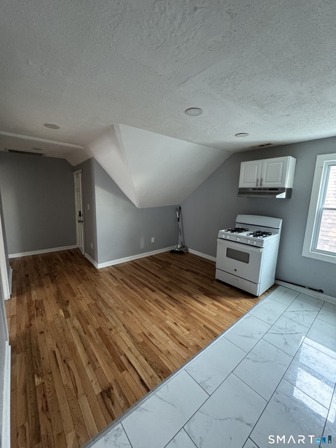 232 View Street - Photo 1