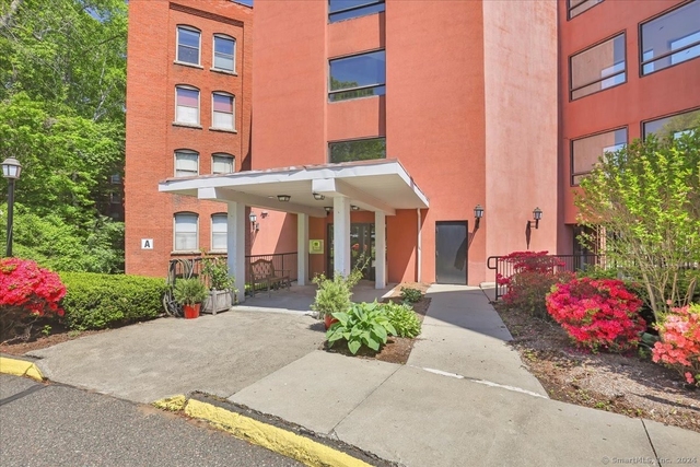 222 Williams Street - Photo 1