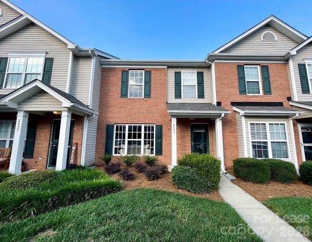 8049 Stoneham Court - Photo 1
