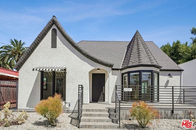 6521 Homewood Avenue - Photo 1