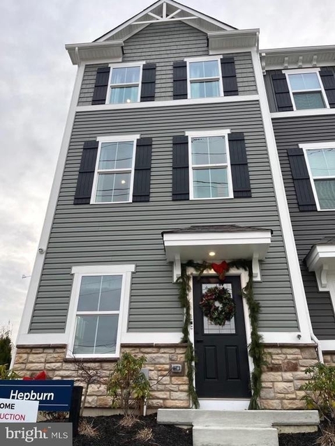 5 Sidney Ln - Photo 1