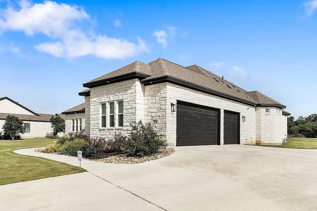 1102 Woodpark Ln - Photo 1